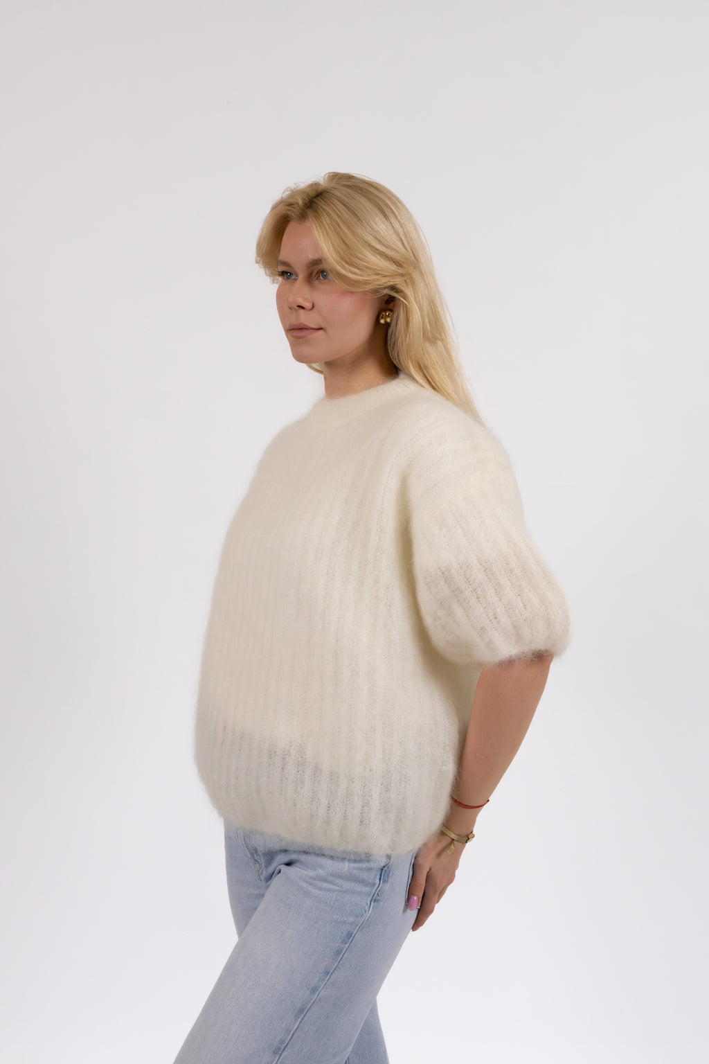 Vanilla Megztinis Trumpomis Rankovėmis