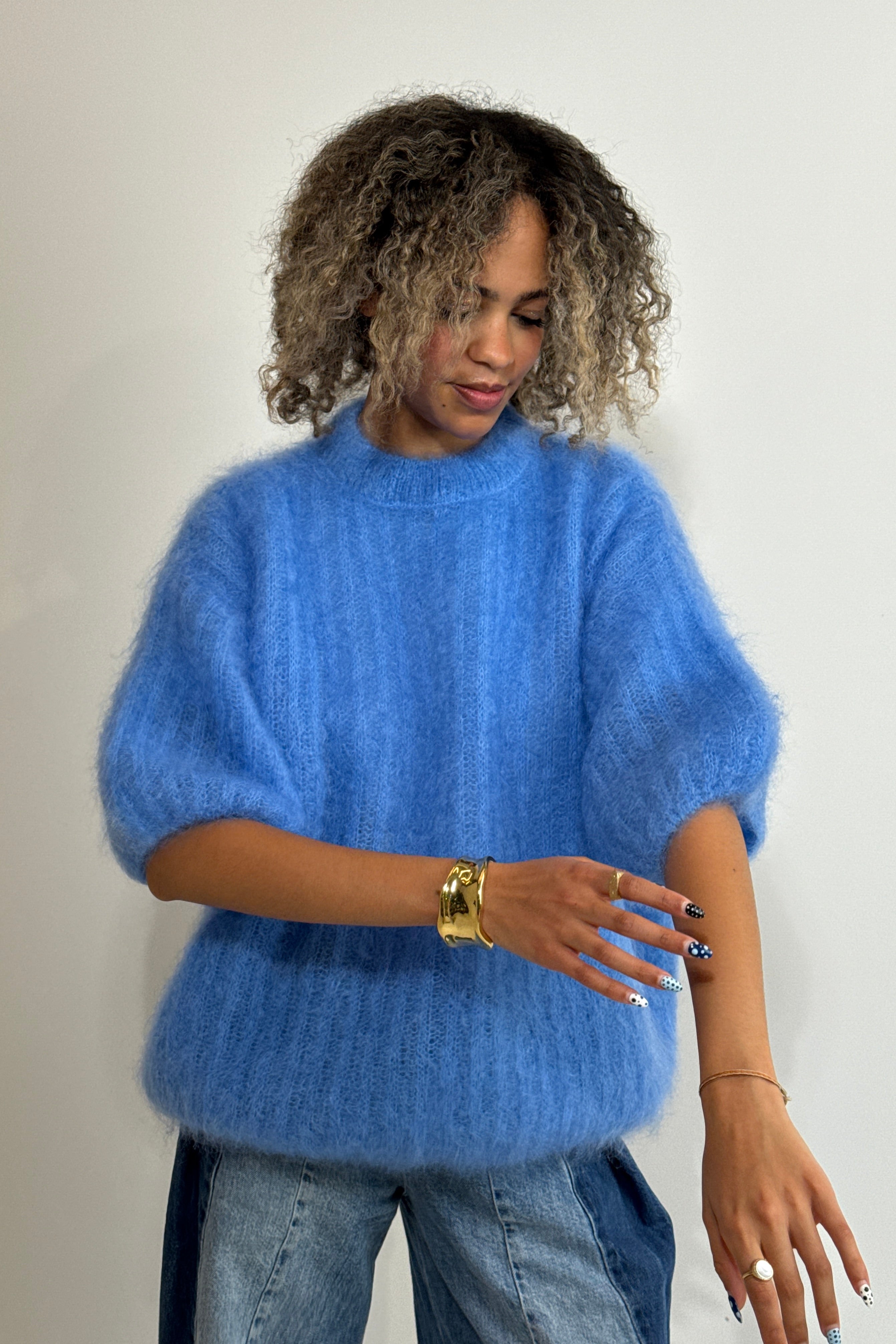 Blue Sky Megztinis Trumpomis Rankovėmis